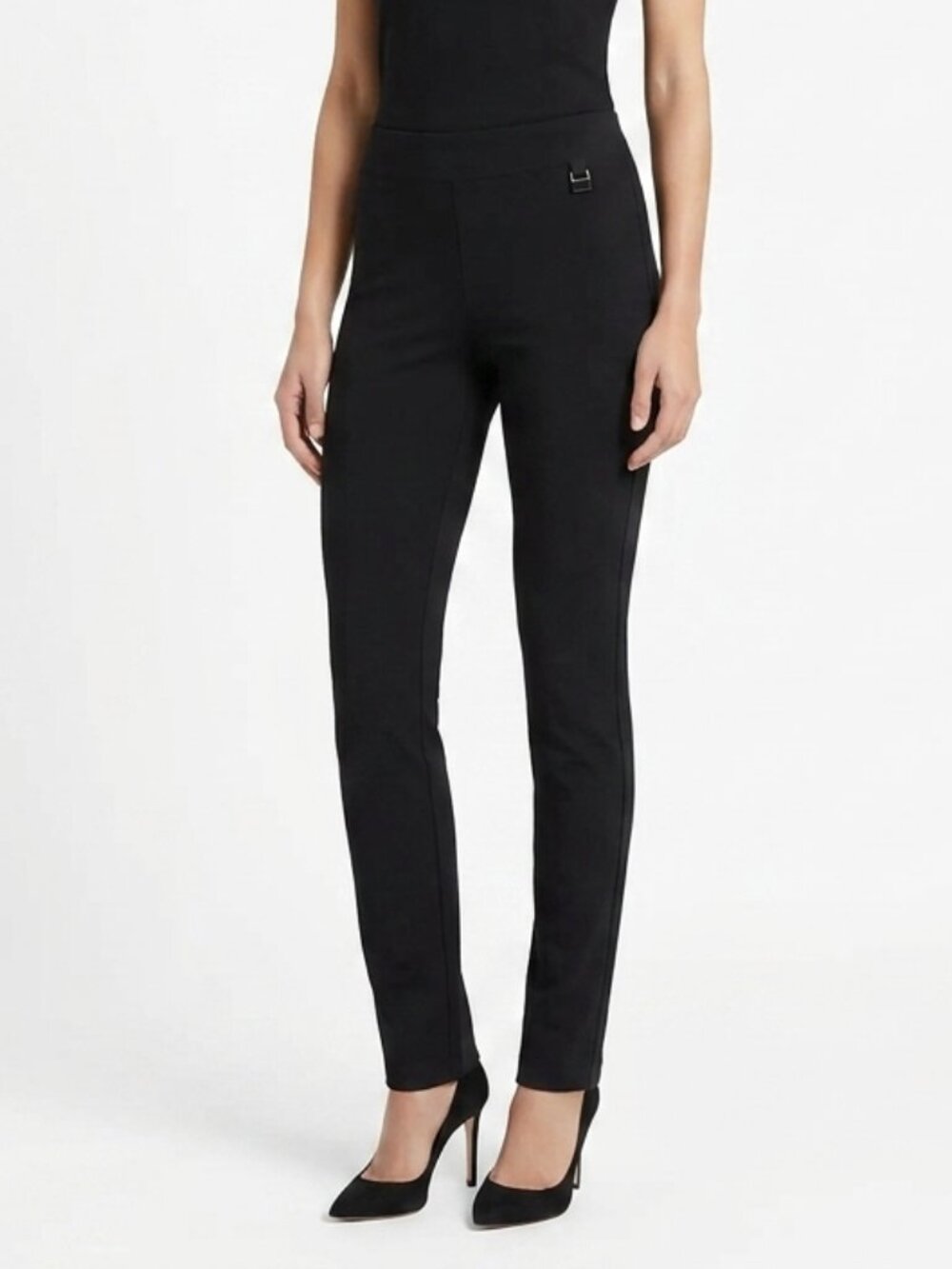 Le Chateau Black Pull On Skinny Straight Leg Pants- Sz. 4